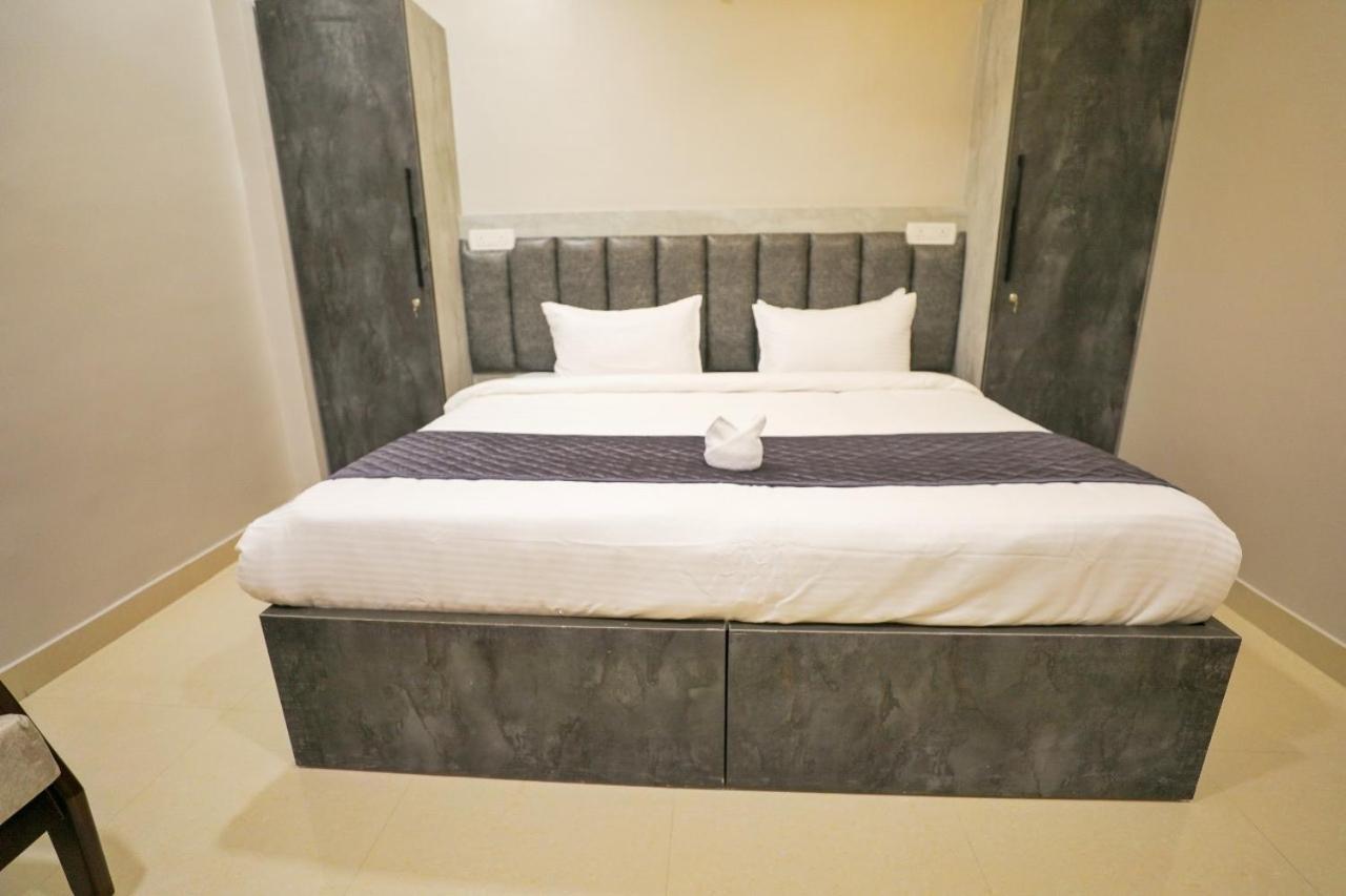 Hotel Ceasta, Beside Us Consulate Hyderabad, Gachibowli Gundipet Eksteriør billede