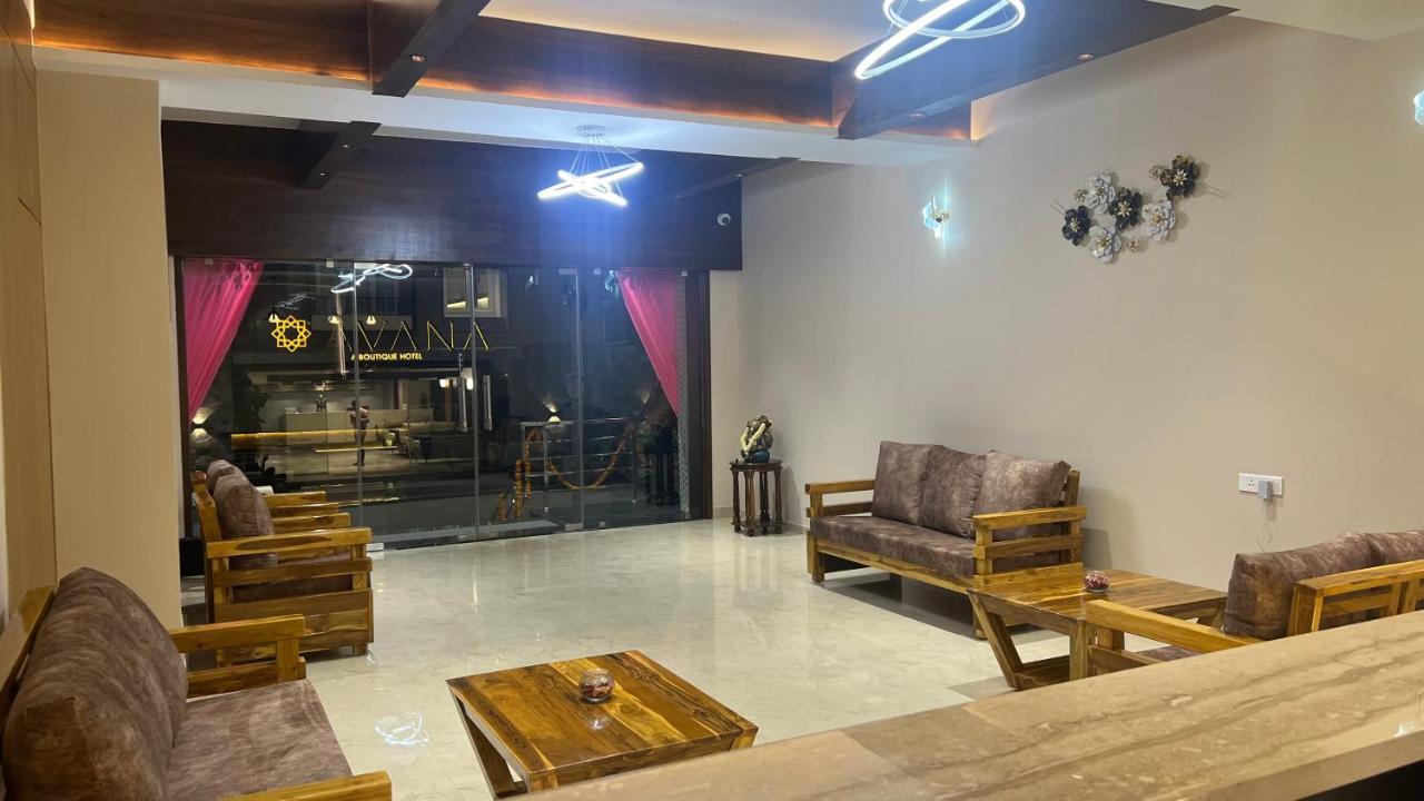 Hotel Ceasta, Beside Us Consulate Hyderabad, Gachibowli Gundipet Eksteriør billede
